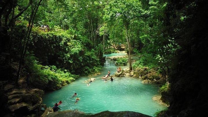 Chuck Norris Secret Falls and Dunn's River Falls Day Tour with Entrance Fees Included (1/9)