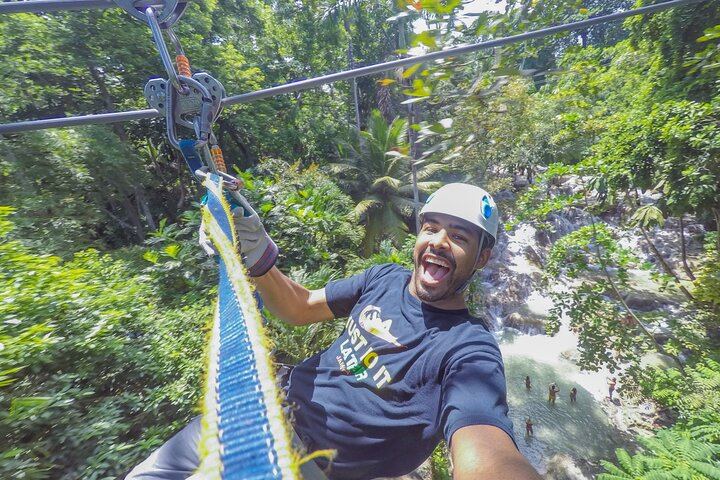 Dunn's River Falls Catamaran, Zipline and Snorkel Day with Chukka, Ocho Rios (3/11)