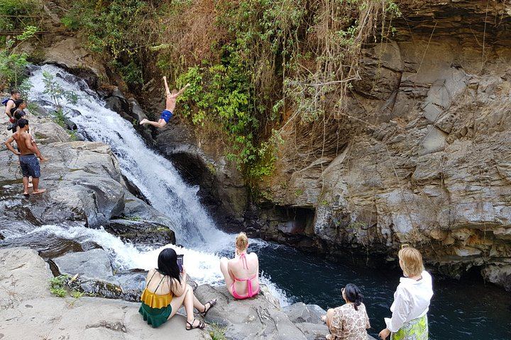 Aling Aling Cliff Jumping and Sliding: Three Hours from the Sambangan Meeting Point (4/6)