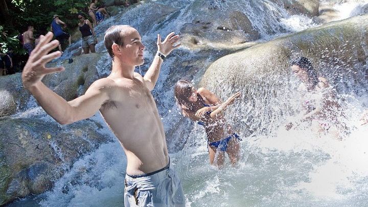 Dunn's River Falls and Luminous Lagoon Evening Tour from Montego Bay (4/12)