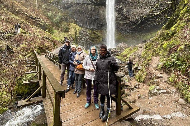 Historic Columbia River Highway Waterfalls Tour with Guide Legends, Park Ave Pickup (5/12)