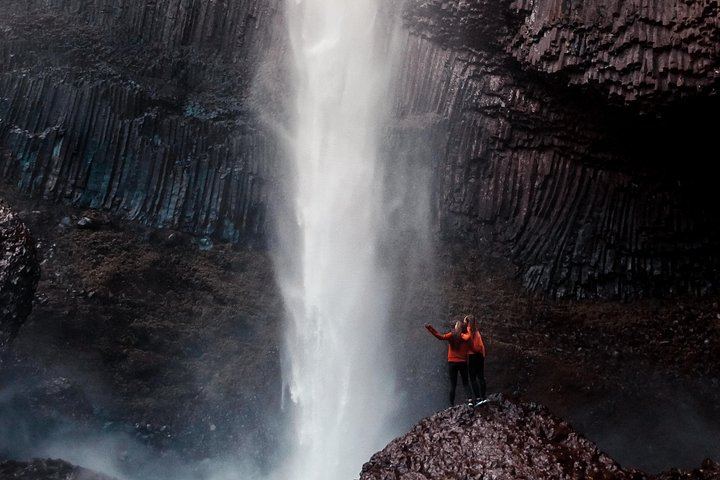 Columbia Gorge Waterfalls and Hood River Wine Tasting Afternoon Tour, Portland (8/12)