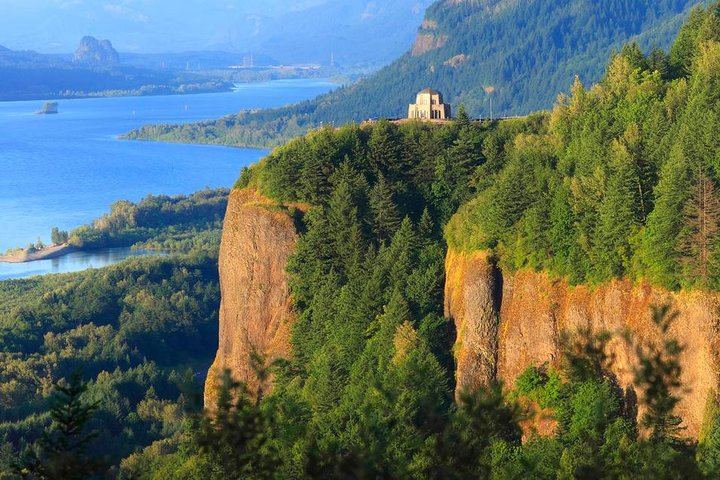 Family-Run Columbia Gorge Waterfall Tour: Multnomah, Latourell, Vista House (1/5)