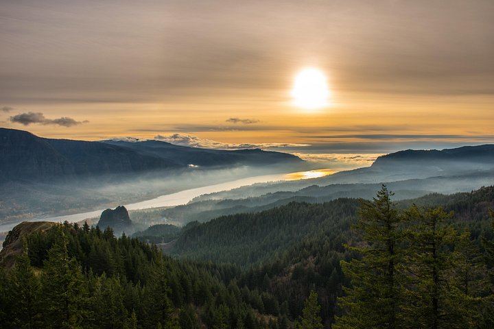 Columbia Gorge Waterfalls and Hood River Wine Tasting Afternoon Tour, Portland (2/12)