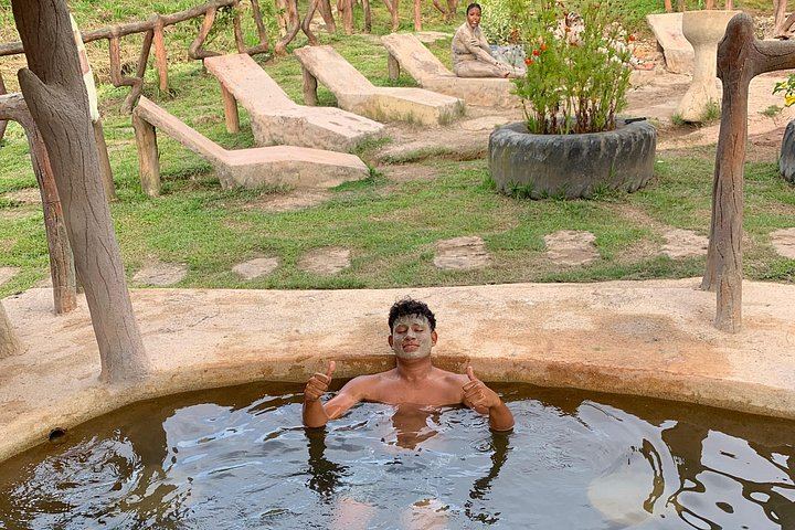 Llanos del Cortés Waterfall, Bijagua Sloths and Miravalles Volcano Hot Springs Mud Day (4/12)