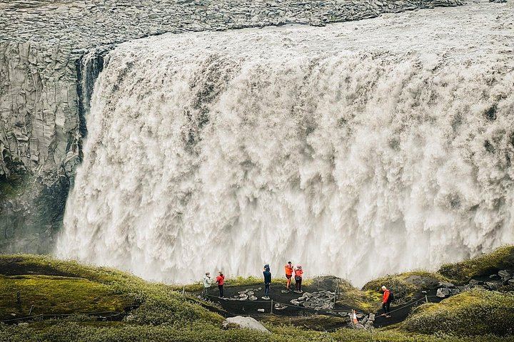 Cruise Small Group from Akureyri: Godafoss, Myvatn Craters, Hverir and Dettifoss Hike (2/12)