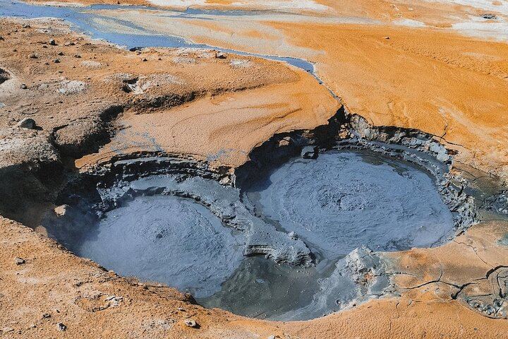 Cruise Small Group from Akureyri: Godafoss, Myvatn Craters, Hverir and Dettifoss Hike (10/12)