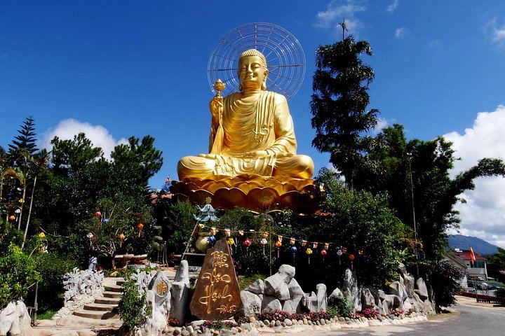 Dalat Countryside and Three Waterfalls Day: Flower Village, Silk Factory, Cricket Farm (8/9)