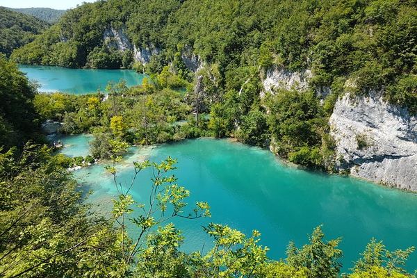 Plitvice Lakes Small-Group Day Tour from Zadar with Admission and Licensed Guide