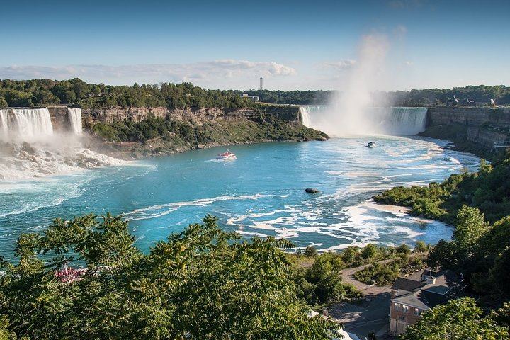 Nine-Hour Niagara Falls Trip from Toronto with Skip-the-Line Cruise and Welland Canal (8/12)