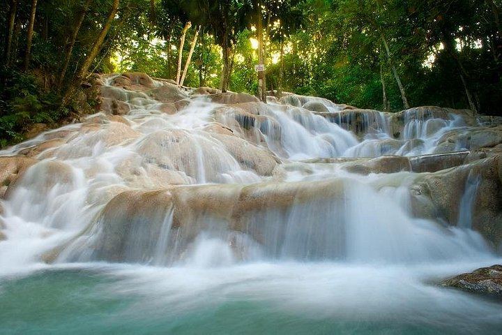 Dunn's River Falls Day Trip from Montego Bay with Hotel Pickup and Fees Included (1/5)