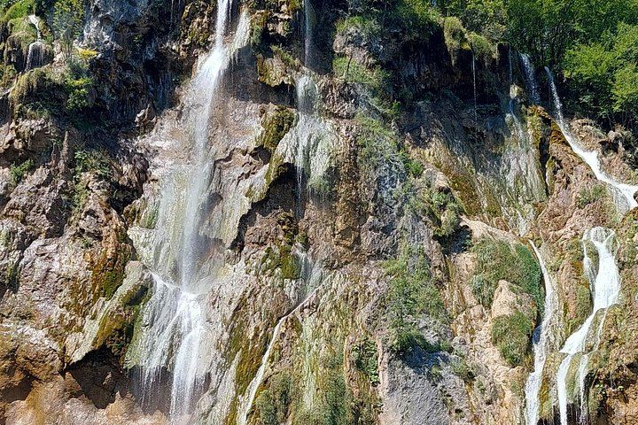 Plitvice Lakes Day Trip from Split with Local Lunch After the Walk (5/12)