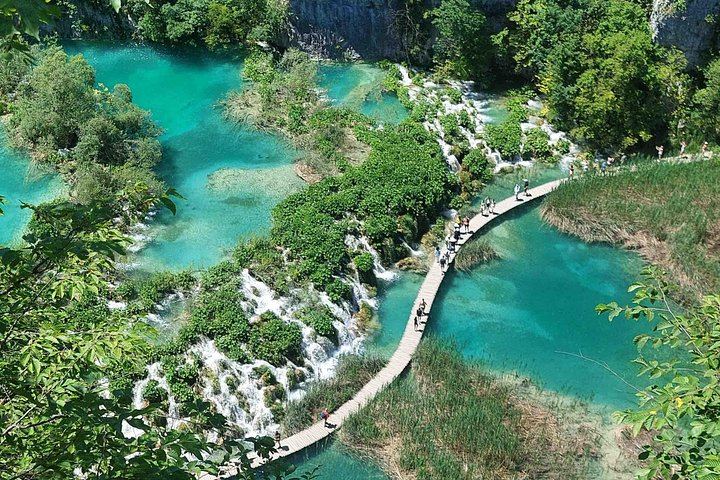 Plitvice Lakes Day Trip from Split with Local Lunch After the Walk (11/12)