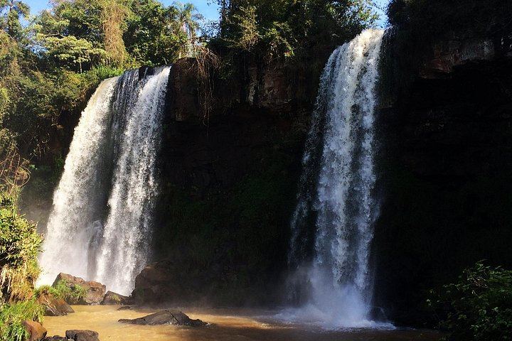 Iguassu Falls from Foz do Iguacu: Argentine Upper Circuit, Optional Brazil Side (7/11)