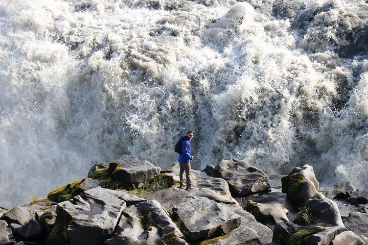 10-Hour Small Group Tour from Akureyri: Godafoss, Dettifoss, Selfoss and Nature Baths (1/7)
