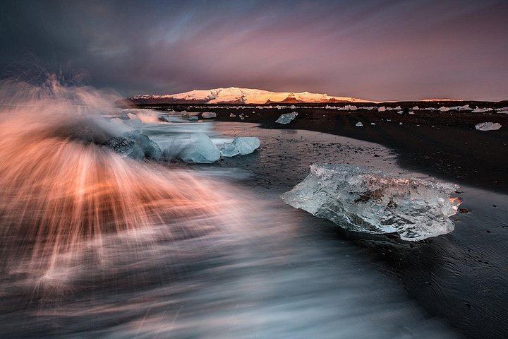 2-Day Vatnajokull Crystal Ice Cave Tour with South Coast Stops and Overnight Stay (8/12)