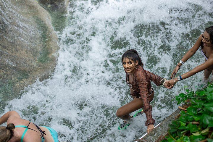Dunn's River Falls Chukka Catamaran Cruise with Snorkel Stop from Ocho Rios (5/12)
