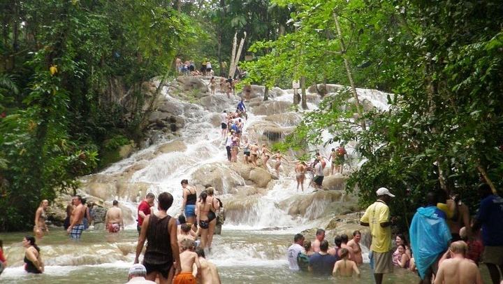 Dunn's River Falls and Blue Hole Trip with Private Transport from Montego Bay (1/5)