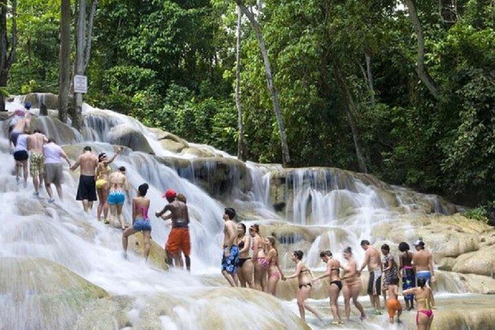 Dunn's River Falls Climb and 45-Minute Horseback Ride with Ocean Swim, Ocho Rios (1/5)
