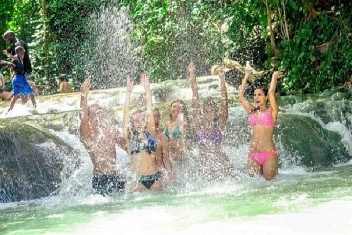 Aqua Fun Tours Dunn's River Falls, White River Tubing and Horseback Riding (1/7)