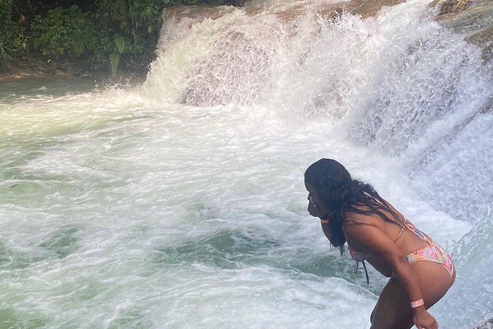 Dunn's River Falls Climb with Ocho Rios Town Shopping and Lunch Stop (1/5)