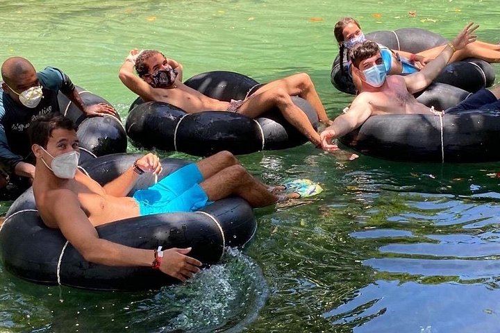 Dunn's River Falls Climb and White River Tubing with Jerk Lunch Stop, Ocho Rios (11/12)