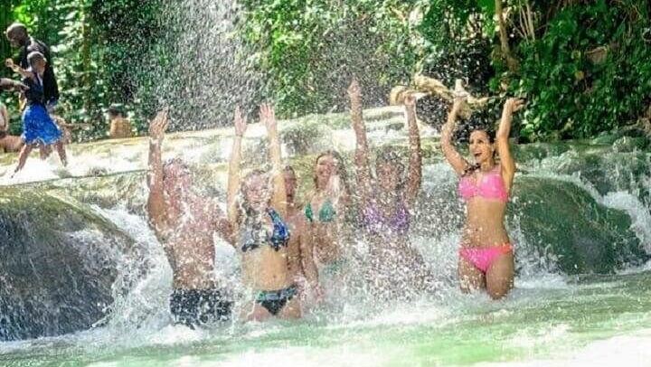 Aqua Fun Tours Dunn's River Falls, White River Tubing and Horseback Riding (1/7)