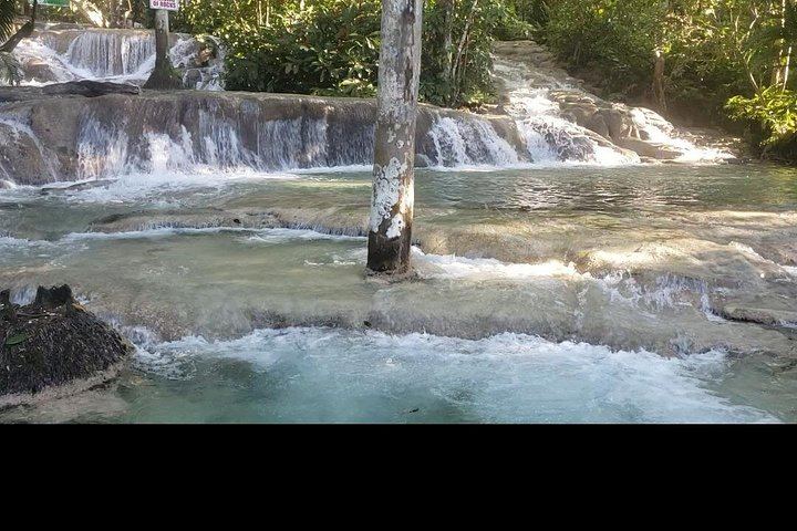Dunn's River Falls Climb, Up to Six Travelers, from Montego Bay Resorts (5/6)