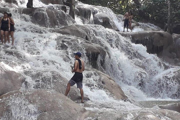 Dunn's River Falls Visit with Entry Fees Included, Kool Jamaica Tours, Ocho Rios (2/4)