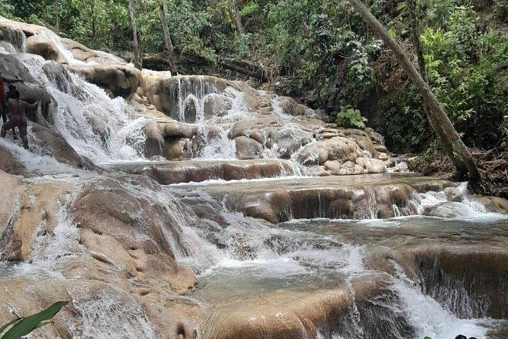 Dunn's River Falls and Rio Nuevo Bamboo River Rafting Combo, Ocho Rios (8/8)