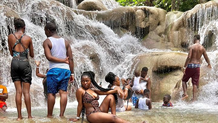 Ocho Rios Cruise Port Blue Hole and Dunn's River Tour, Entrance Fees Not Included (3/9)