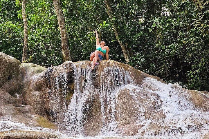 Private Montego Bay Day Trip to Blue Hole and Dunn's River Falls with Bauxite Plant Views (7/12)