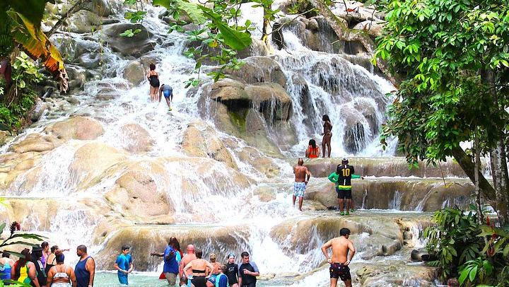 Blue Hole and Dunn's River Park Combo from Montego Bay Hotels, Entry Fees Included (2/12)