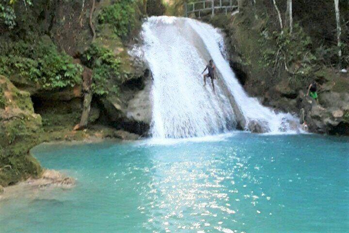 Dunn's River Falls and Blue Hole Day Tour with Lunch from Montego Bay and Trelawny Hotels (2/9)