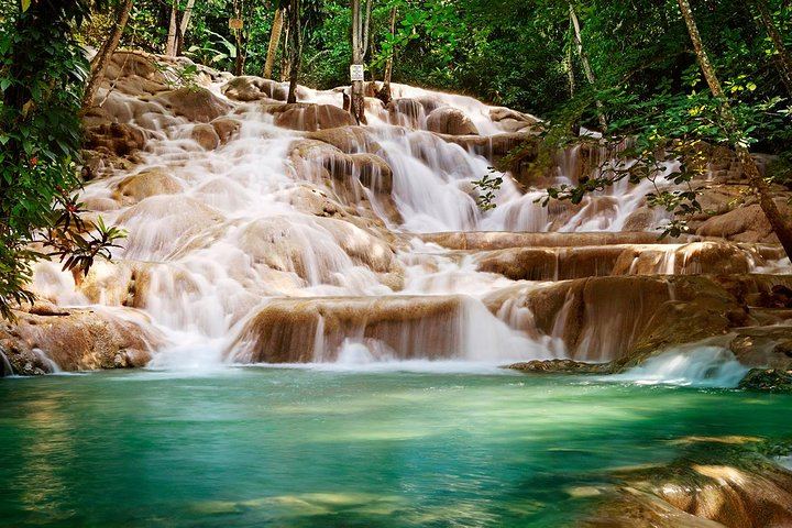 Private Dunn's River Falls Day with Shopping and Lunch Stops, Tour Jamaica Today (1/12)