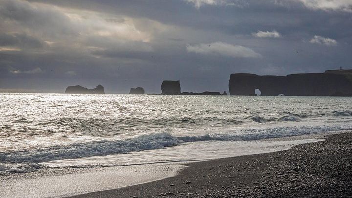 Italian-Guided South Coast Day Tour to Vík with Kvernufoss and Dyrhólaey Arch (3/7)
