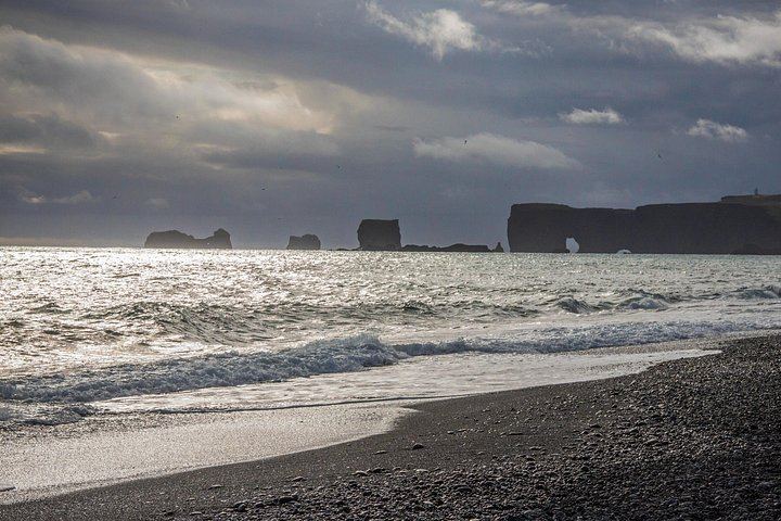Italian-Guided South Coast Day Tour to Vík with Kvernufoss and Dyrhólaey Arch (3/7)