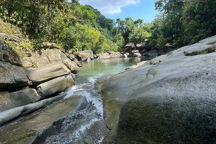 Weeepaaa Tours El Yunque Natural Slide and Luquillo Beach with Finger Food and Photos (4/4)