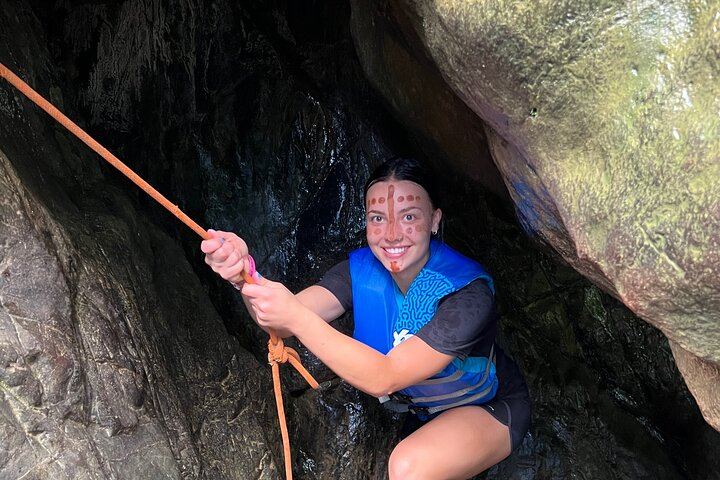 El Yunque Rope Swing, Cliff Jumps and Waterslides, Fajardo Meeting Point (4/12)