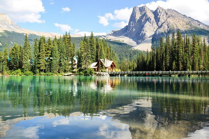 Yoho Park Day Trip: Emerald Lake Canoe Stop, Natural Bridge and an Hour at Takakkaw Falls (2/5)