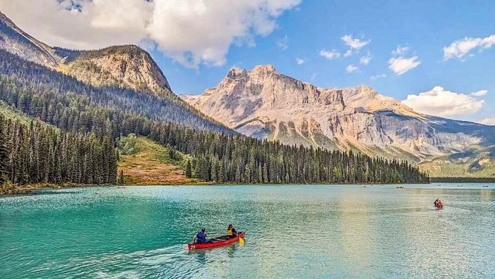 Yoho Day Tour: Wapta Falls and Takakkaw Falls in Summer, Marble Canyon in Winter (1/12)