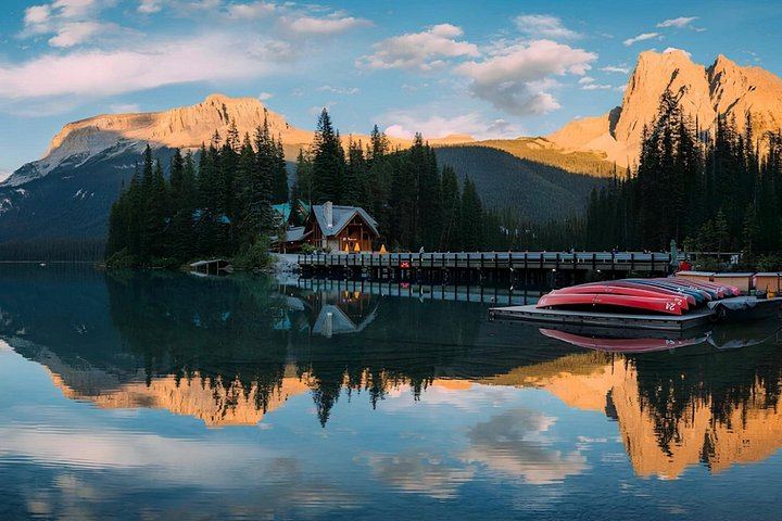 Yoho Day Tour: Wapta Falls and Takakkaw Falls in Summer, Marble Canyon in Winter (2/12)