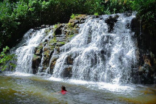 Private Property Hike to Bamboo Falls and Papakolea Falls in Lihue, 90-Minute Swim Tour