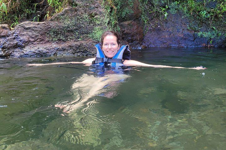 Private Dominica Waterfalls Tour with Autop Tours: Freshwater Lake to Morne Bruce (7/12)