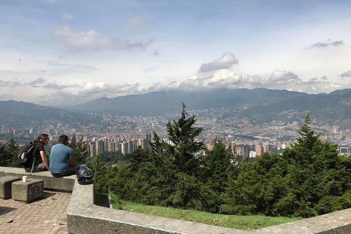 Half-Day El Retiro and Tequendamita Falls Private Pickup Tour from Medellin (6/11)