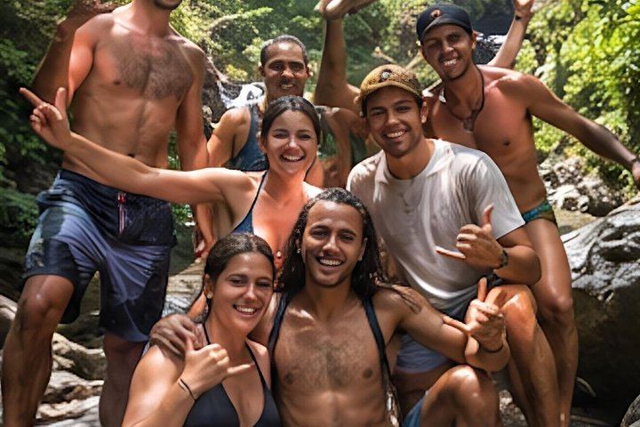 Maui Waterfall Hike with Optional Cliff Jumping and GoPro Photos, 3.5 Hours (3/12)
