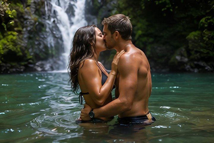 Maui Waterfall Hike with Optional Cliff Jumping and GoPro Photos, 3.5 Hours (7/12)