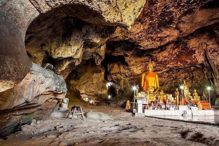 Small-Group Erawan Falls, Tham Krasae Cave and Death Railway Train from Bangkok (5/9)