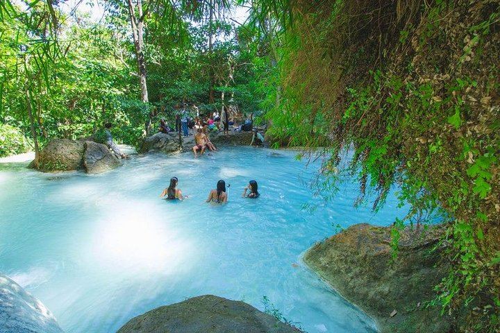 Erawan Falls Day Tour from Bangkok with Hotel Pickup, Fruit and Soi Rambuttri Option (1/10)