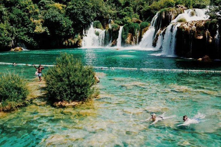 Erawan Falls Day Tour from Bangkok with Hotel Pickup, Fruit and Soi Rambuttri Option (3/10)